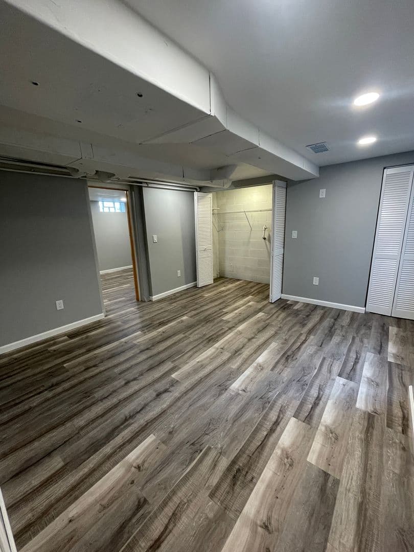 Ann Arbor House: 406 East Jefferson St