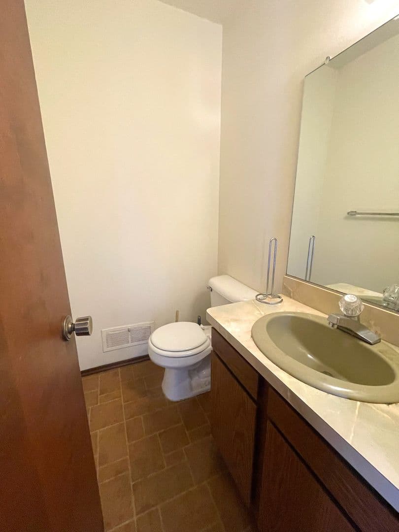 Ann Arbor Apartment: 1425/1427 S. State St.