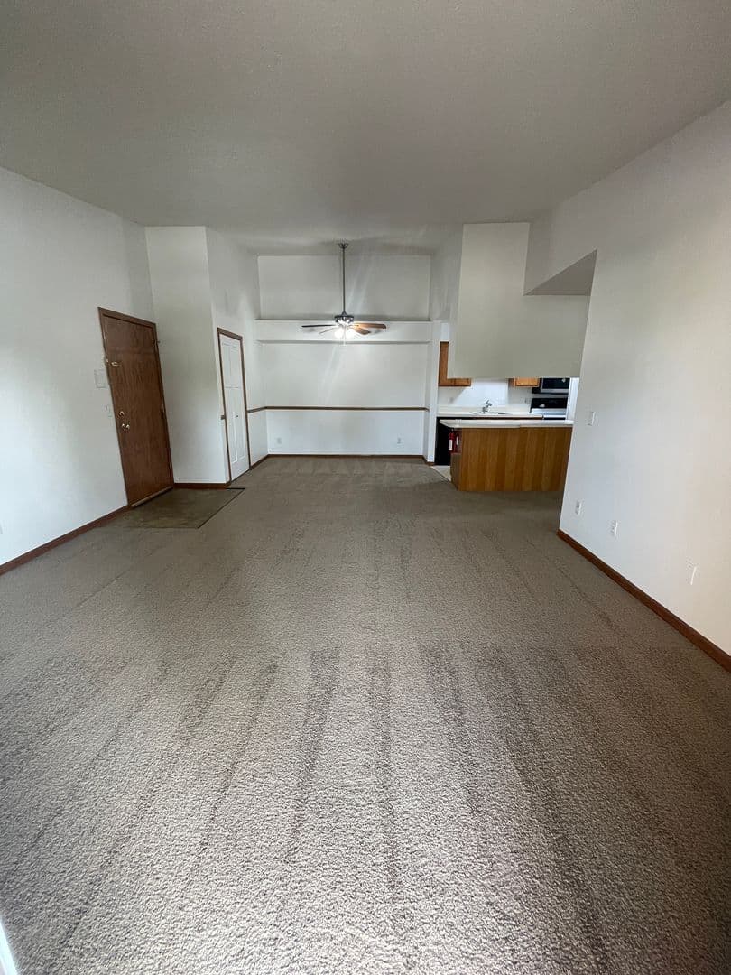 Ypsilanti House: 2636 Stadium View Dr. #8