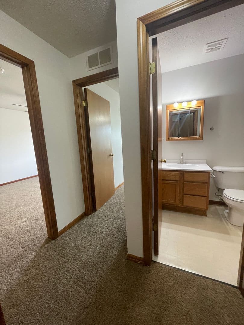 Ypsilanti House: 2636 Stadium View Dr. #8