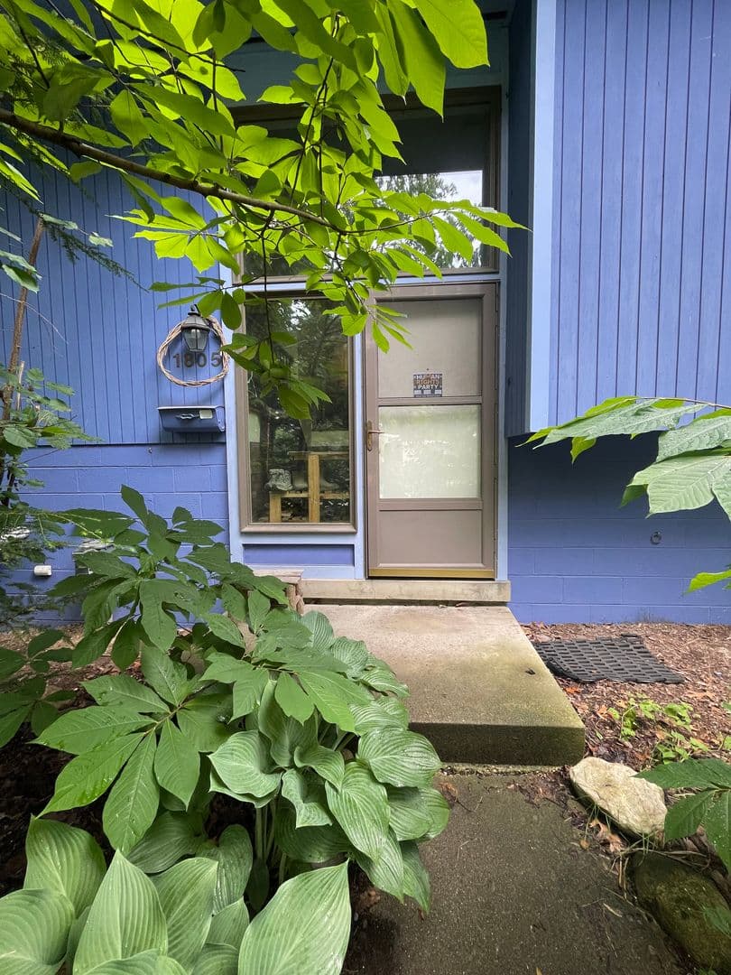 Ann Arbor House: 1805 Fair Street