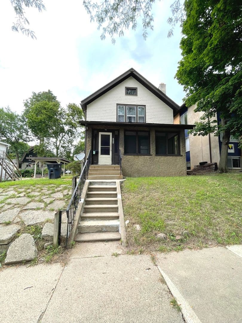 Ann Arbor Apartment: 1011 Vaughn St.