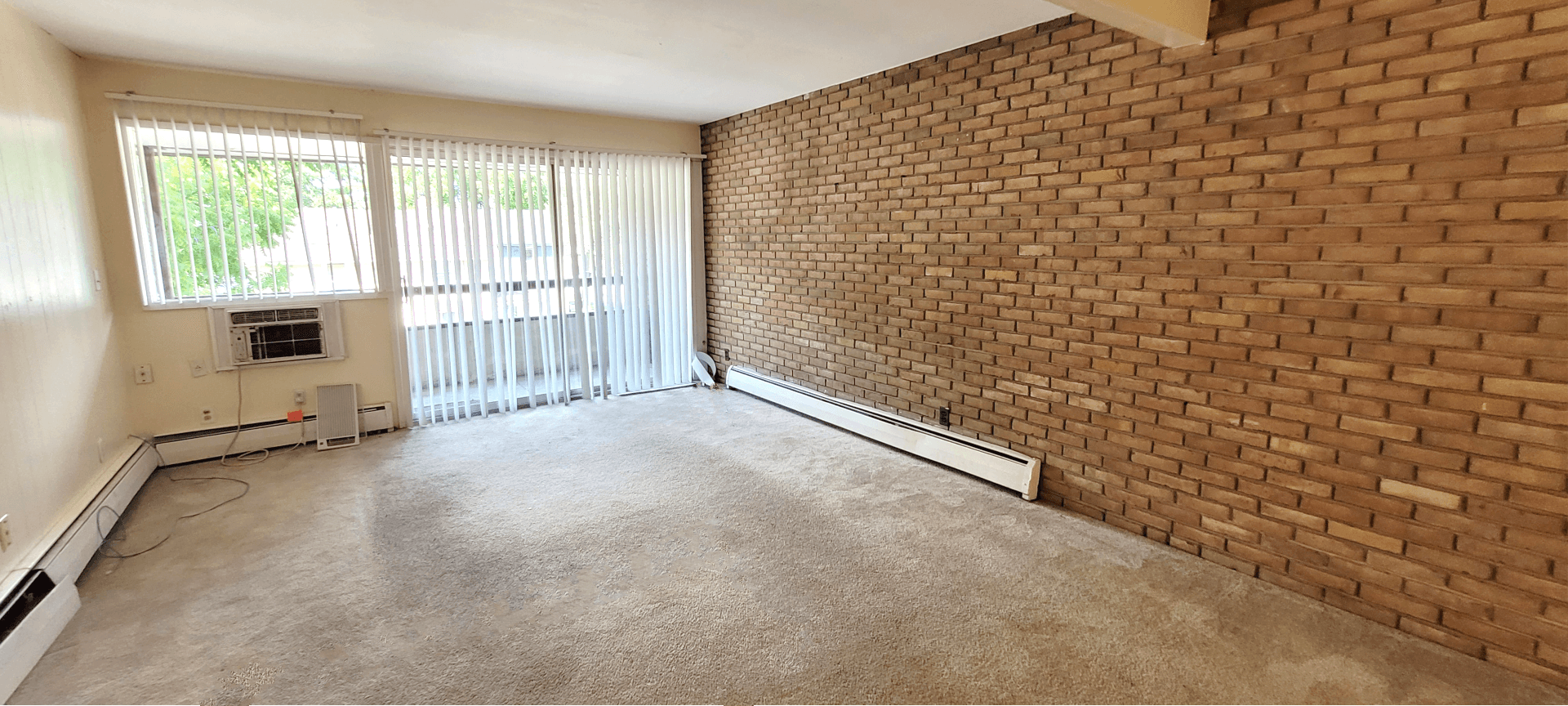 Ypsilanti House: 207 Ballard St. #305