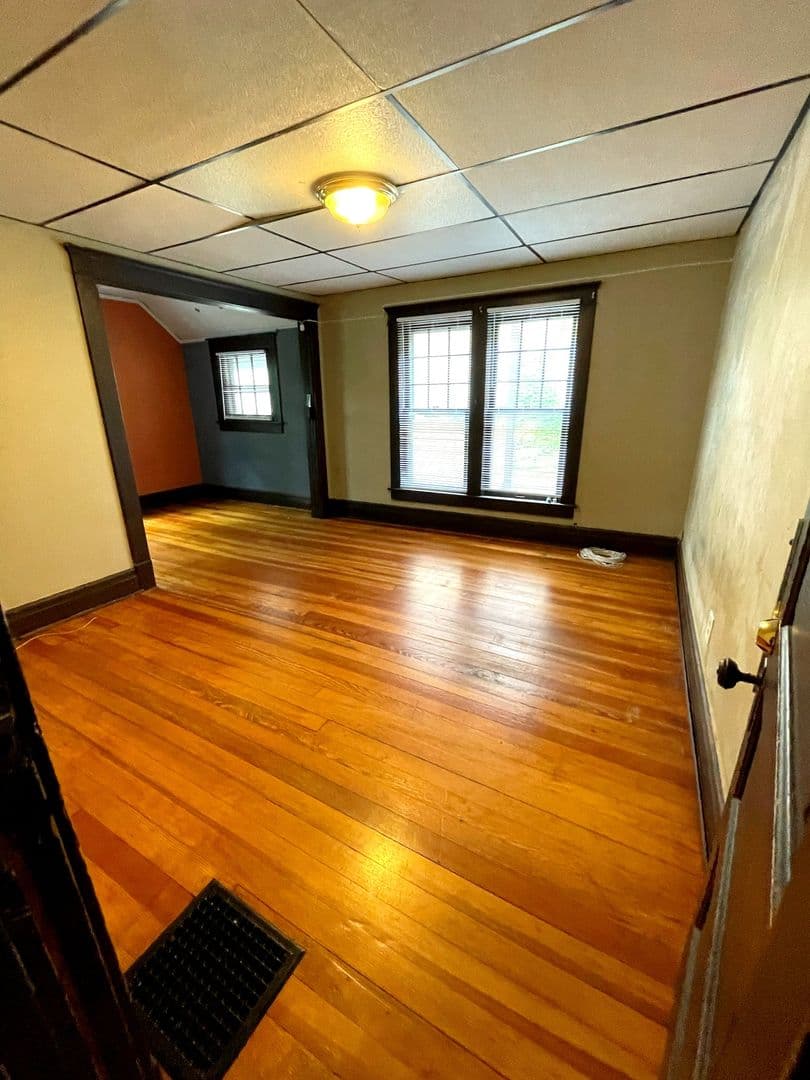 Ann Arbor Apartment: 1011 Vaughn St.