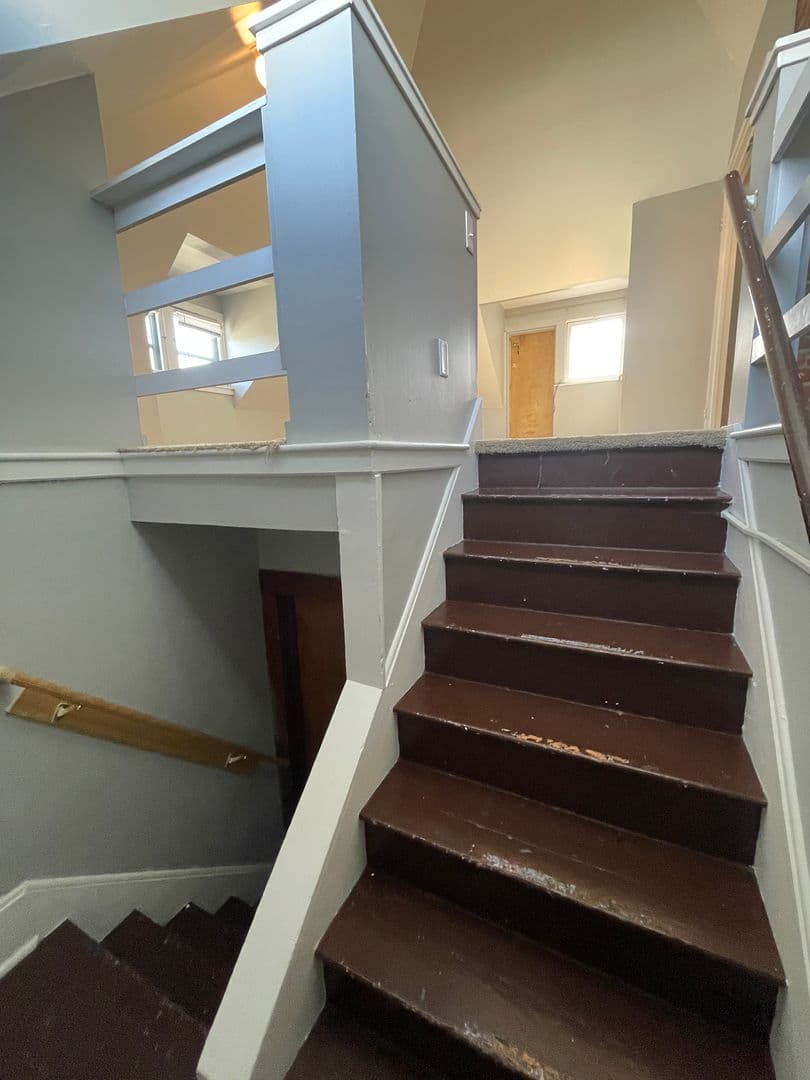 Ann Arbor House: 406 East Jefferson St