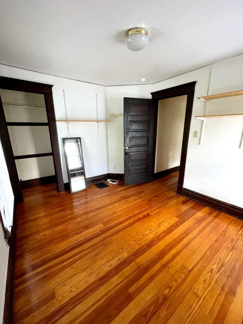 Ann Arbor Apartment: 1011 Vaughn St.