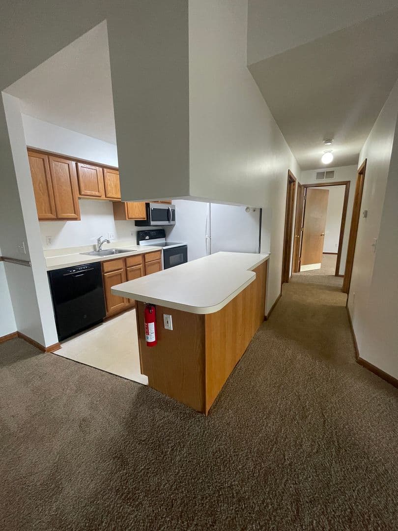 Ypsilanti House: 2636 Stadium View Dr. #8