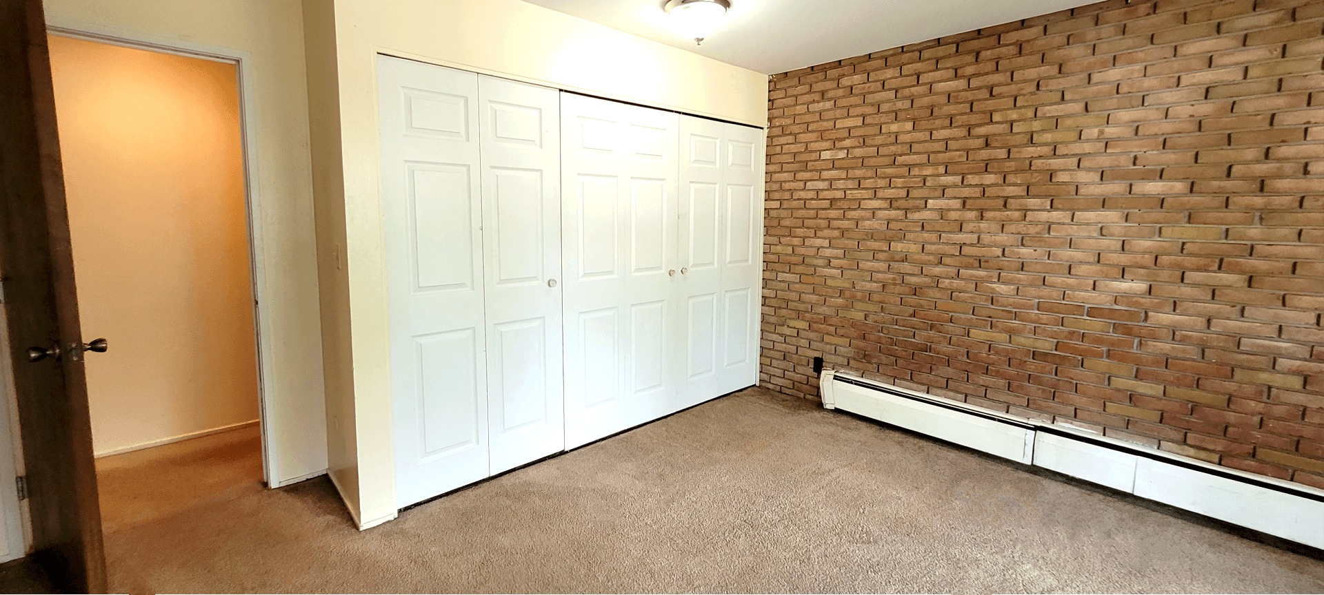 Ypsilanti House: 207 Ballard St. #305