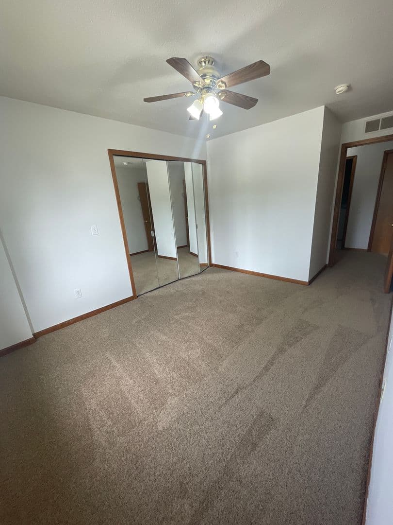 Ypsilanti House: 2636 Stadium View Dr. #8