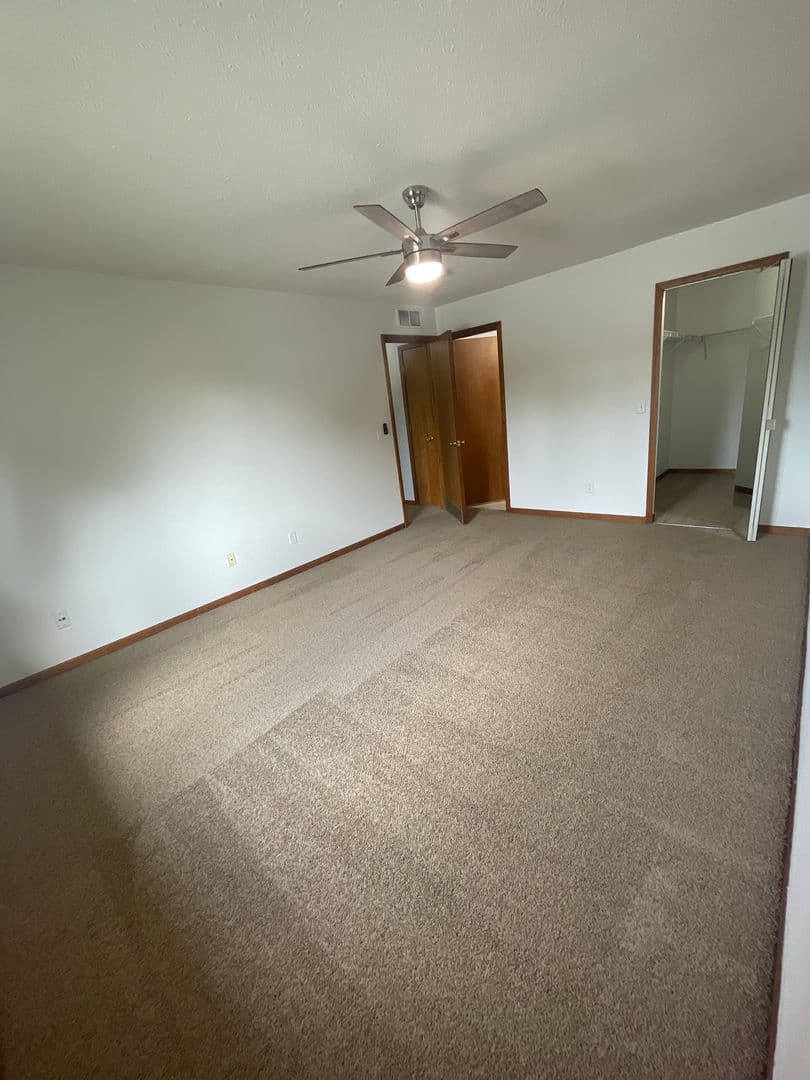 Ypsilanti House: 2636 Stadium View Dr. #8