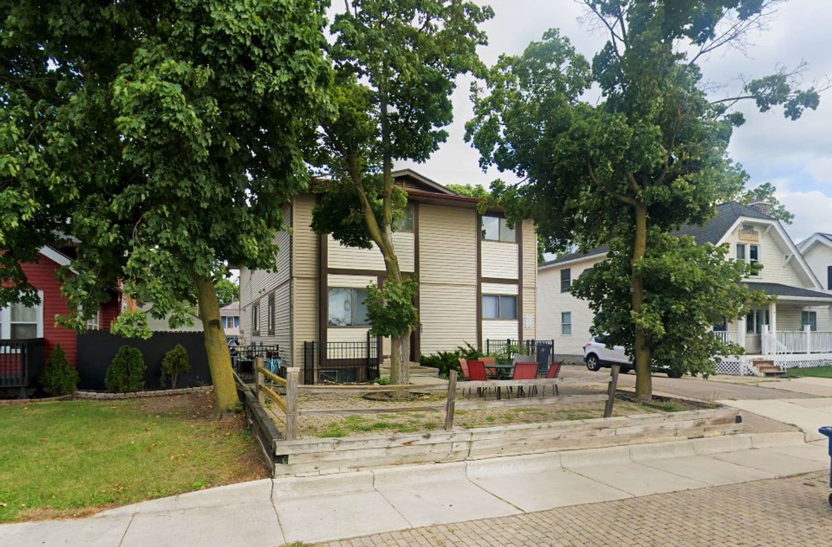 Ann Arbor Apartment: 1425/1427 S. State St.