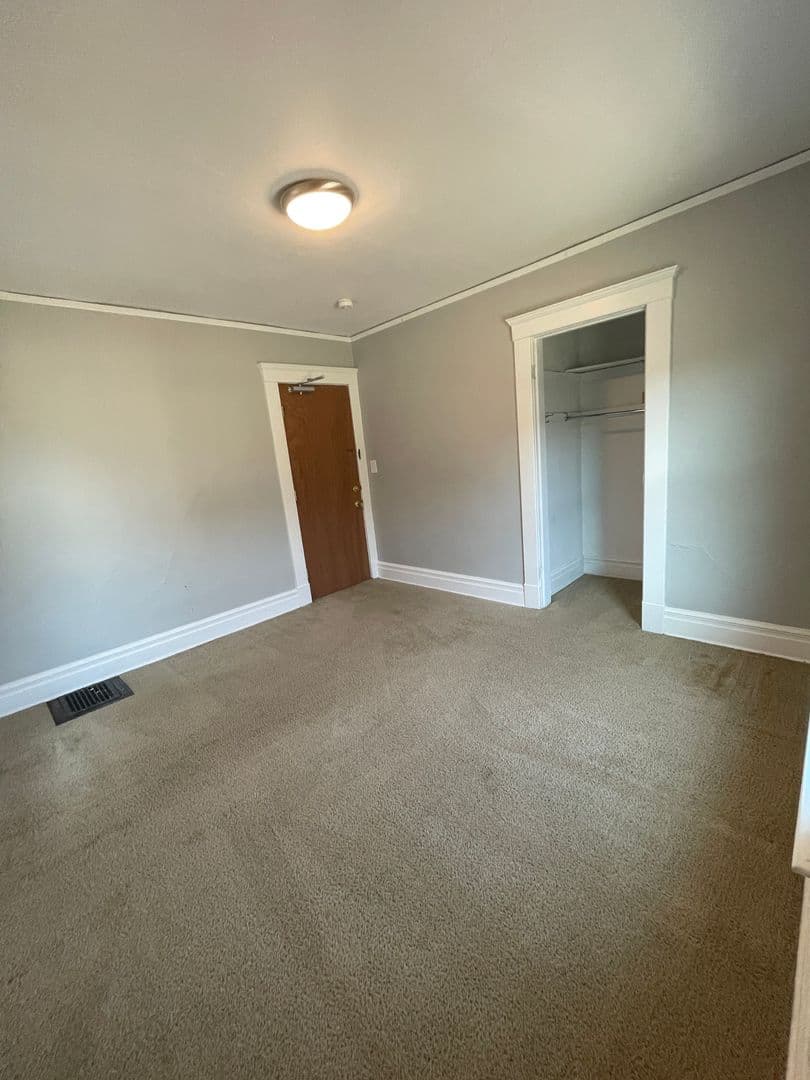Ann Arbor House: 406 East Jefferson St