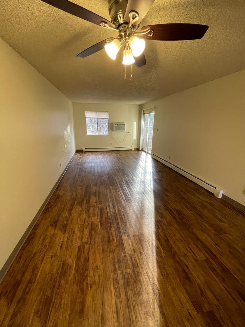 Ft Collins Apartment: 1200/20 E. Stuart / 1701/09/17 Welch