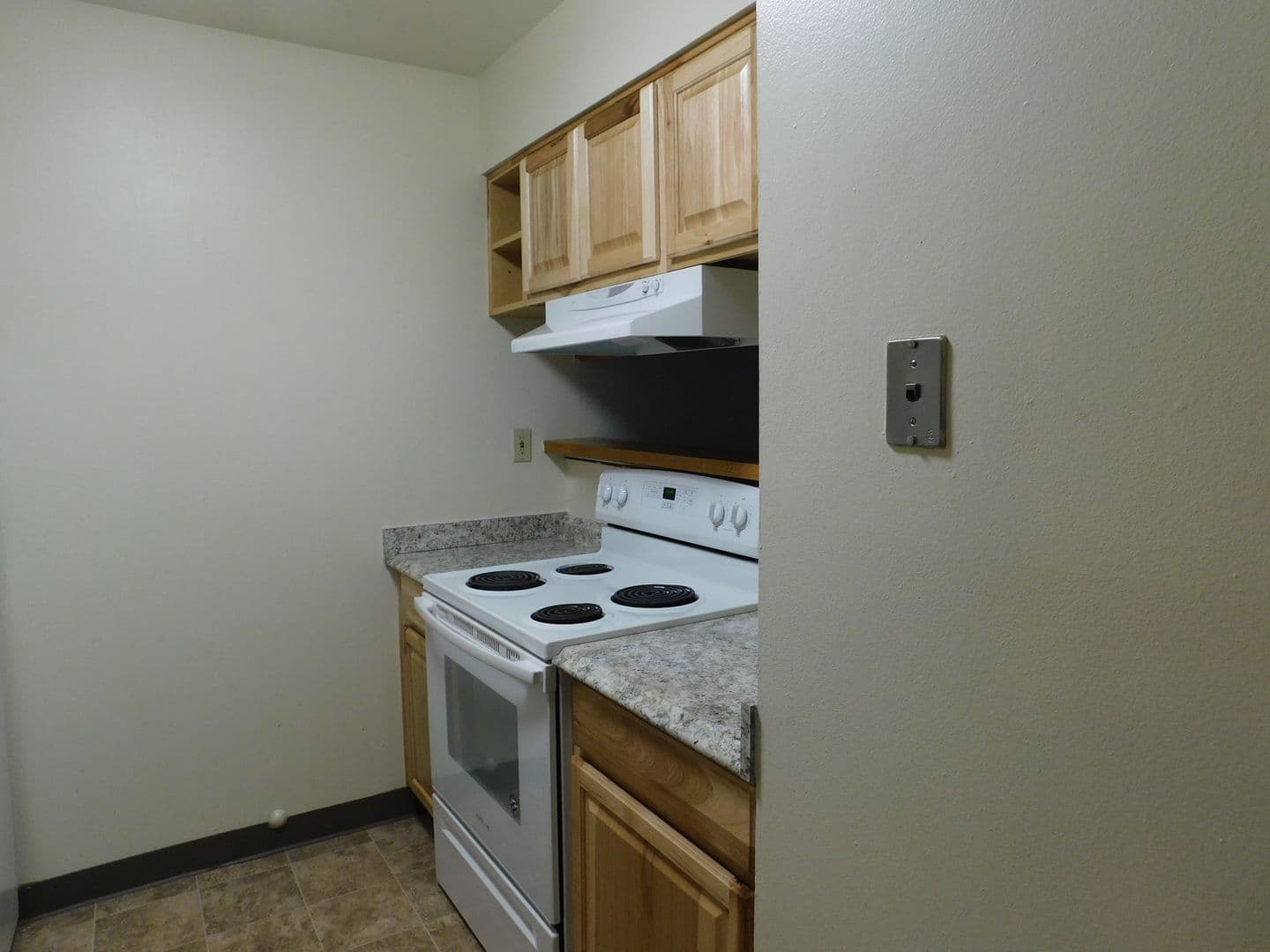 Ft Collins Apartment: 1200/20 E. Stuart / 1701/09/17 Welch