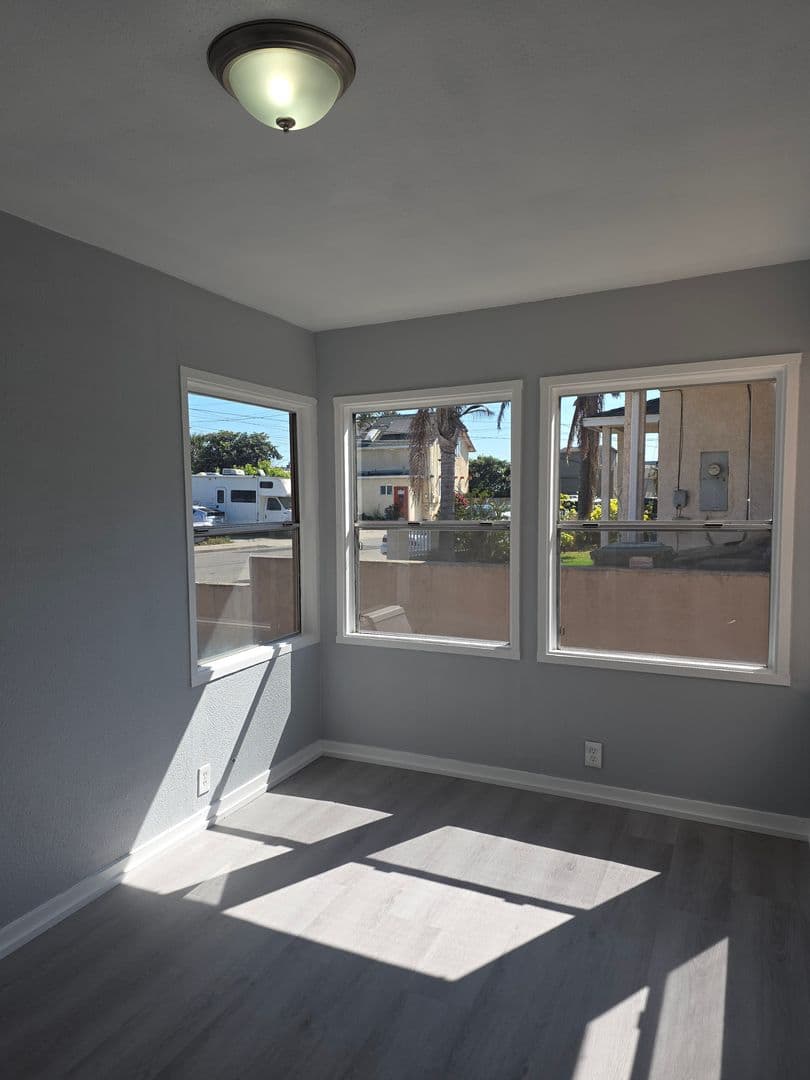 Watsonville Apartment: 23 Broadis St