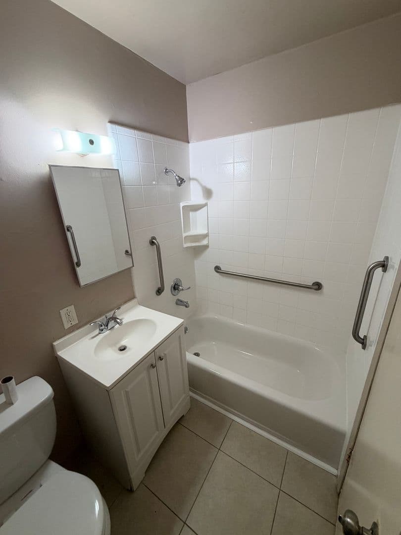 Watsonville Apartment: 508 Main St
