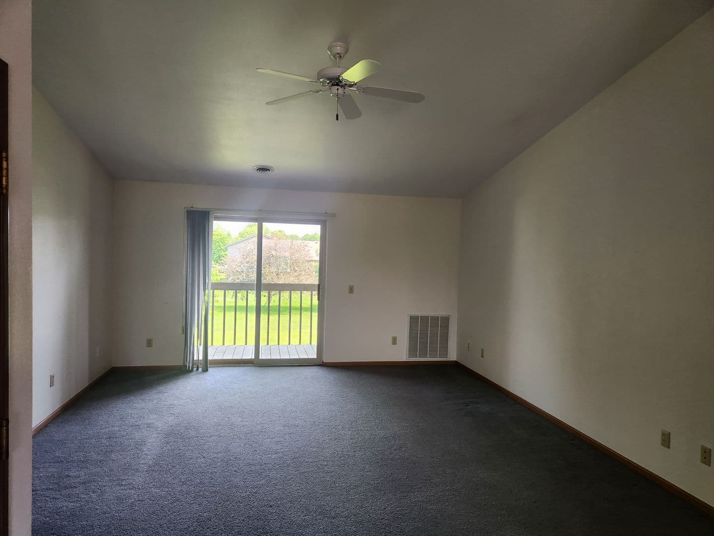 Stoughton Apartment: 621-633 Nygaard St.