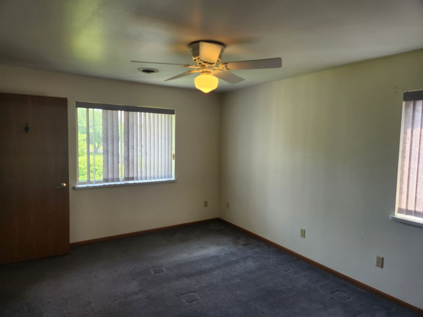 Stoughton Apartment: 621-633 Nygaard St.