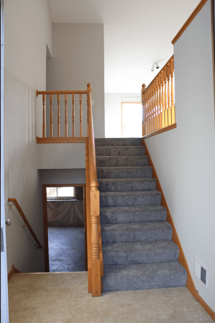 Somerset Townhome: 451 Meadow Lane