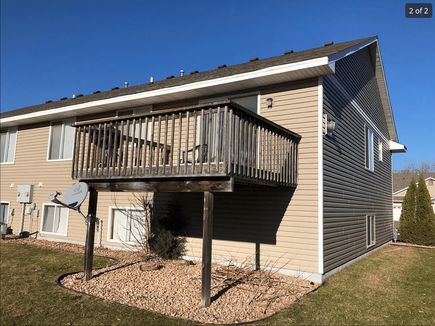 Somerset Townhome: 451 Meadow Lane