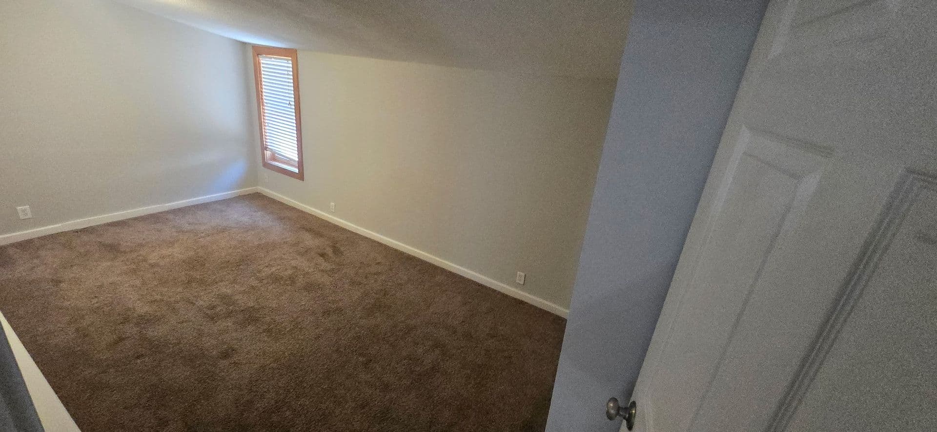 Farmington Apartment: 808 2nd Street