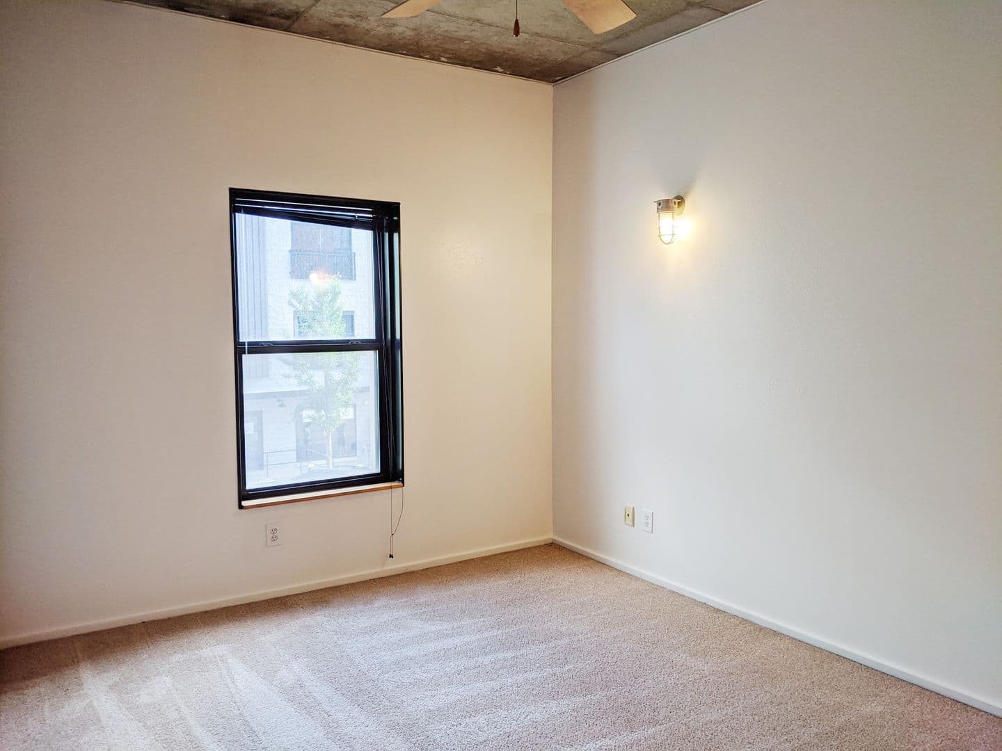 Bloomington Apartment: 212 N Morton St