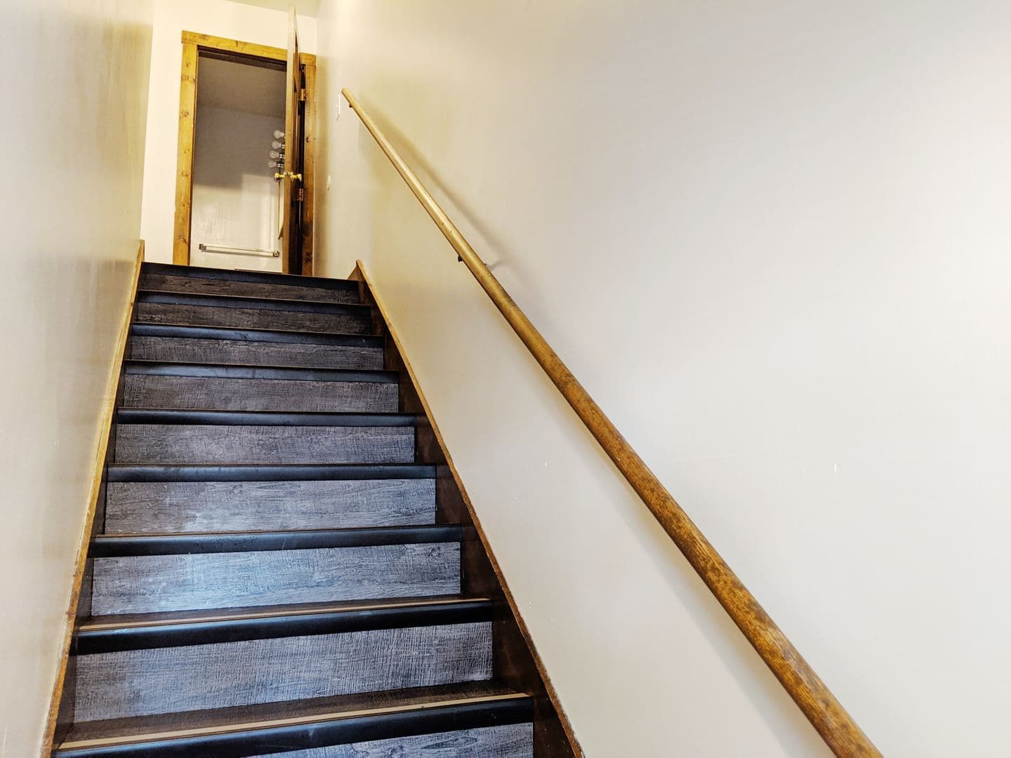 Bloomington Apartment: 405 - 421 E 20th St