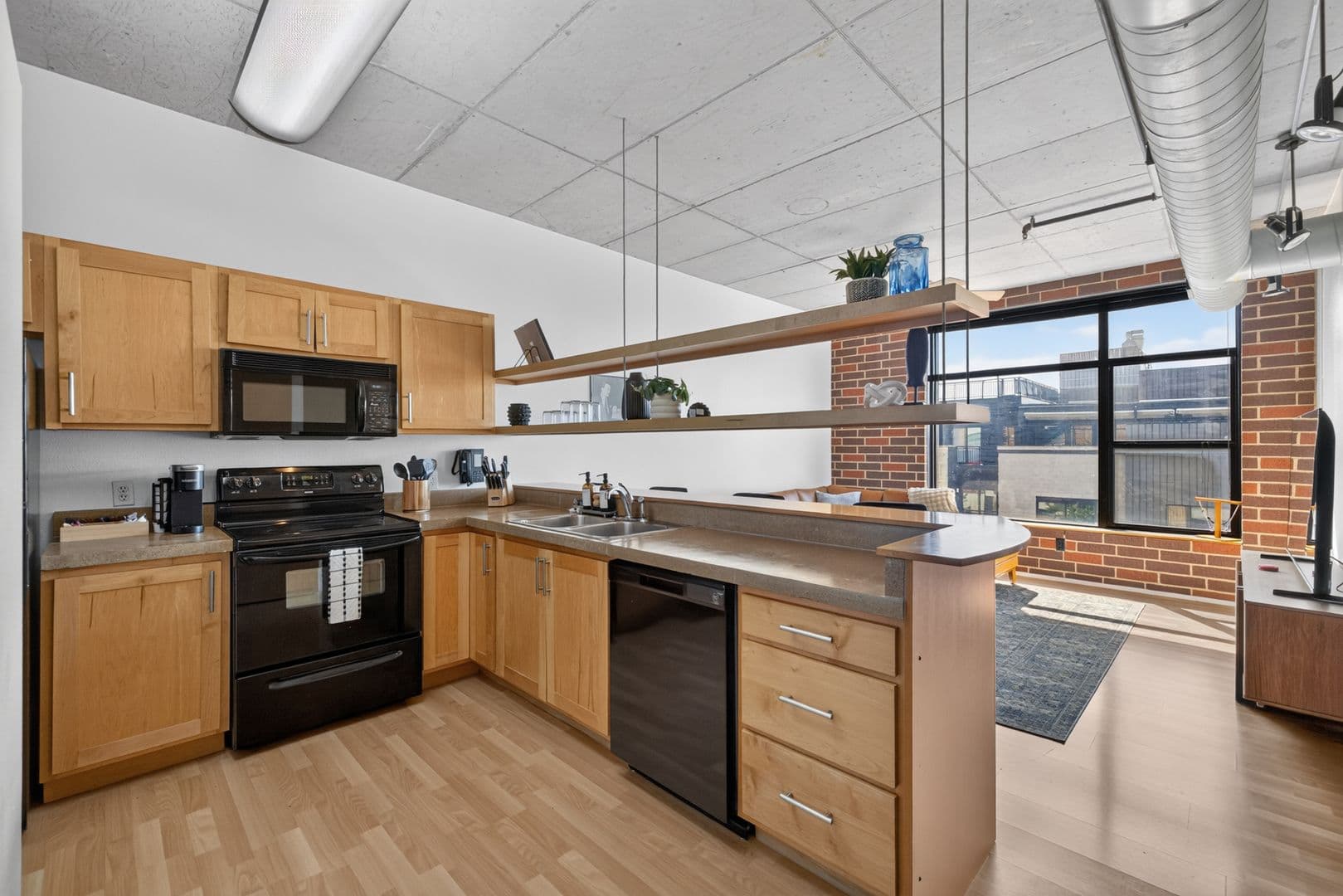 Bloomington Apartment: 212 N Morton St