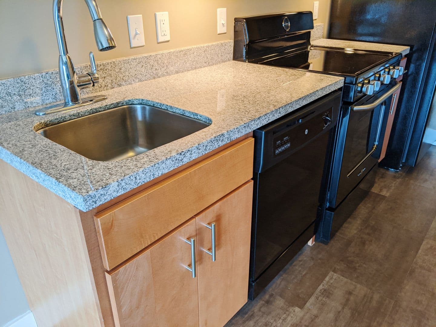Bloomington Apartment: 526 N Morton St