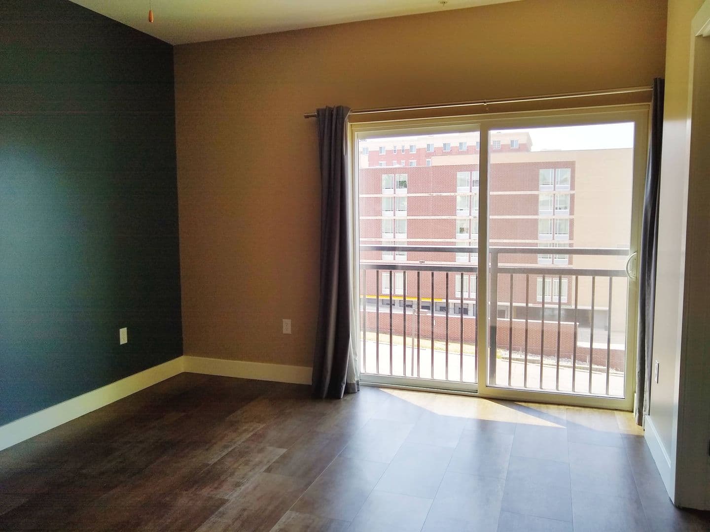 Bloomington Apartment: 526 N Morton St