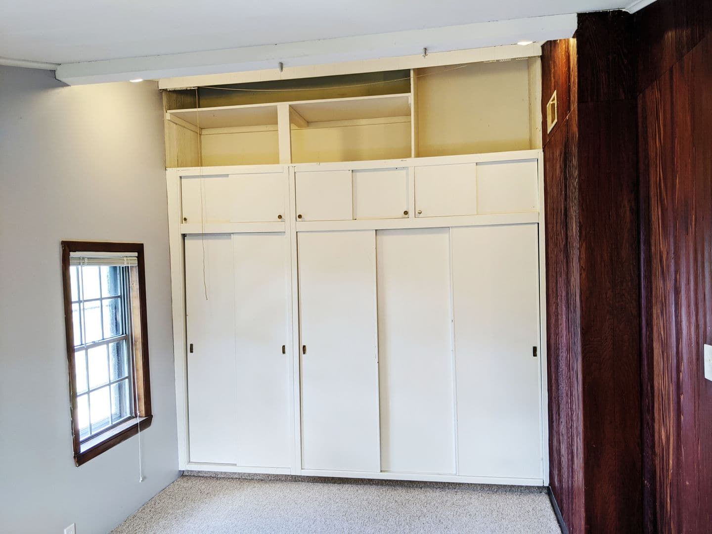 Bloomington Apartment: 127 S Clark St