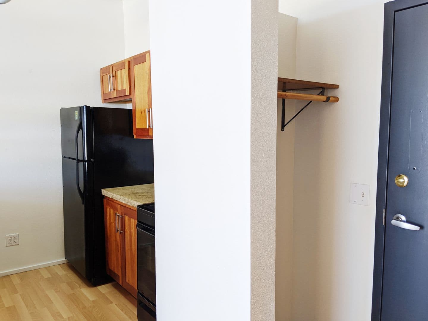 Bloomington Apartment: 212 N Morton St