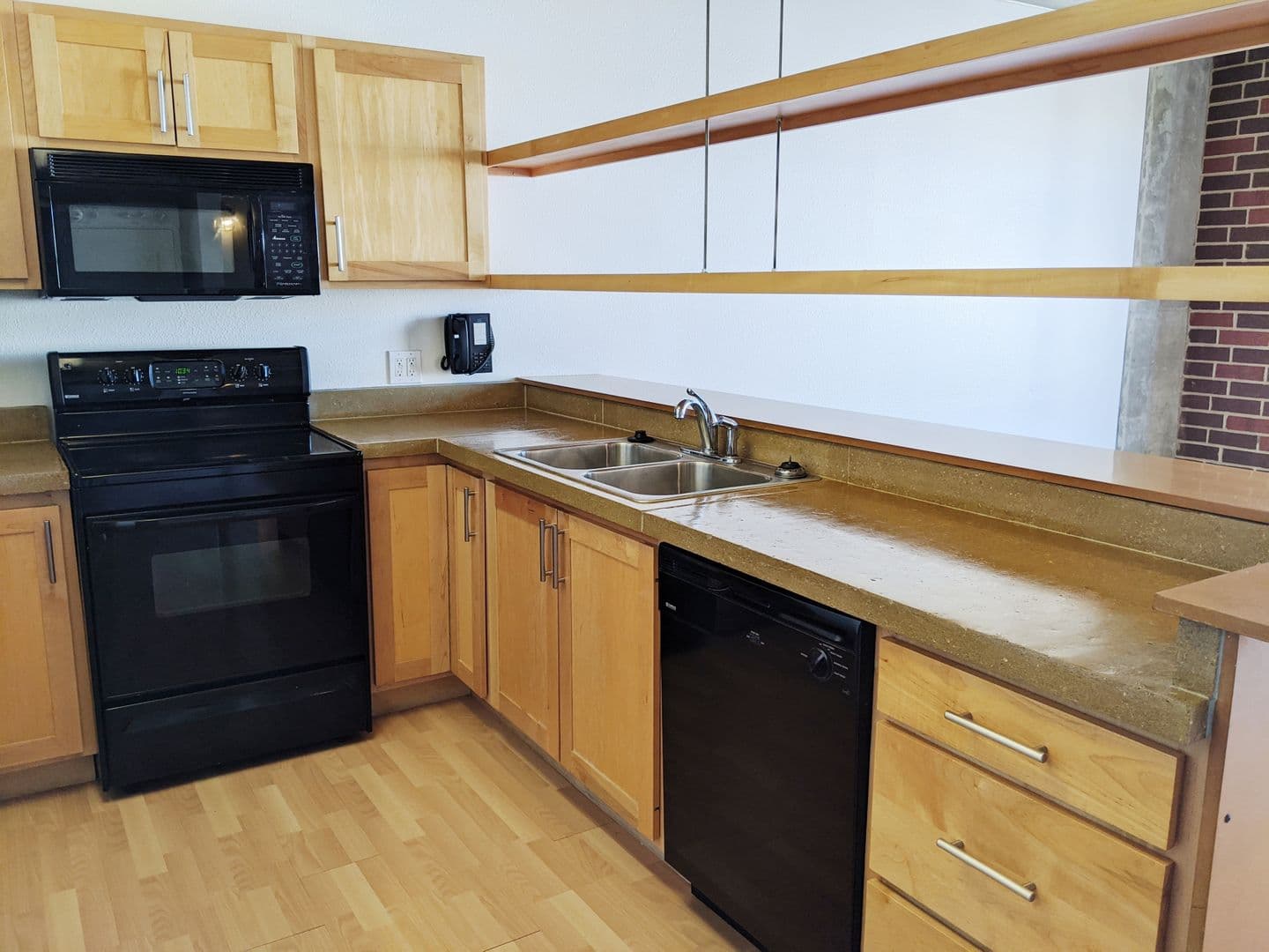 Bloomington Apartment: 212 N Morton St