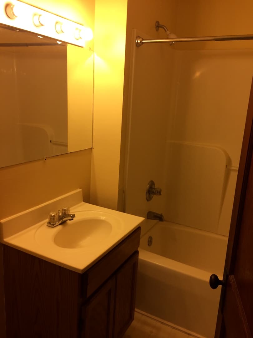 Bloomington Apartment: 213 S Clark St