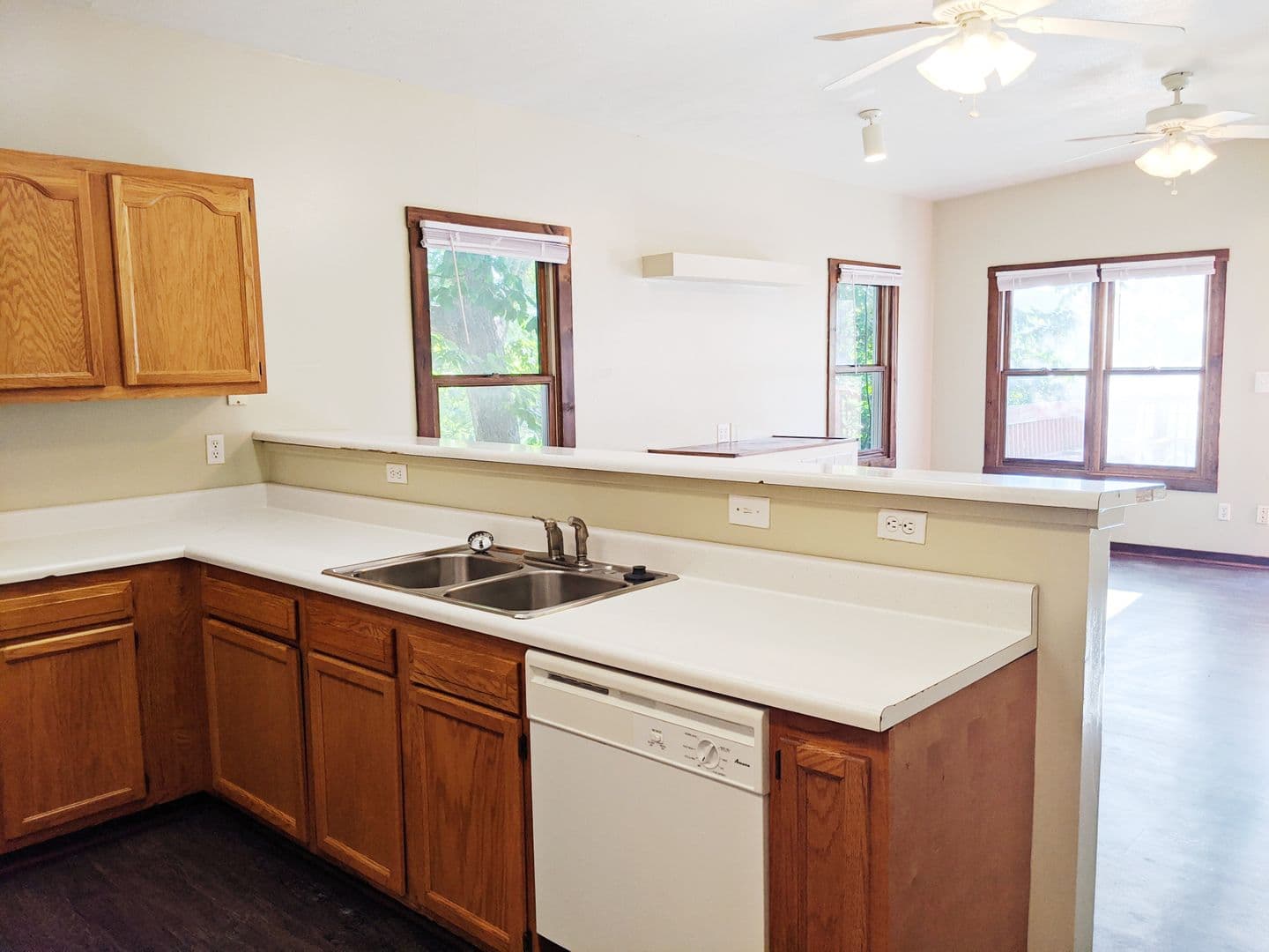 Bloomington Apartment: 405 - 421 E 20th St