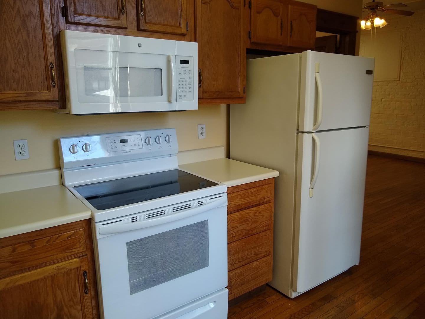 Bloomington Apartment: 112.5 S College Ave