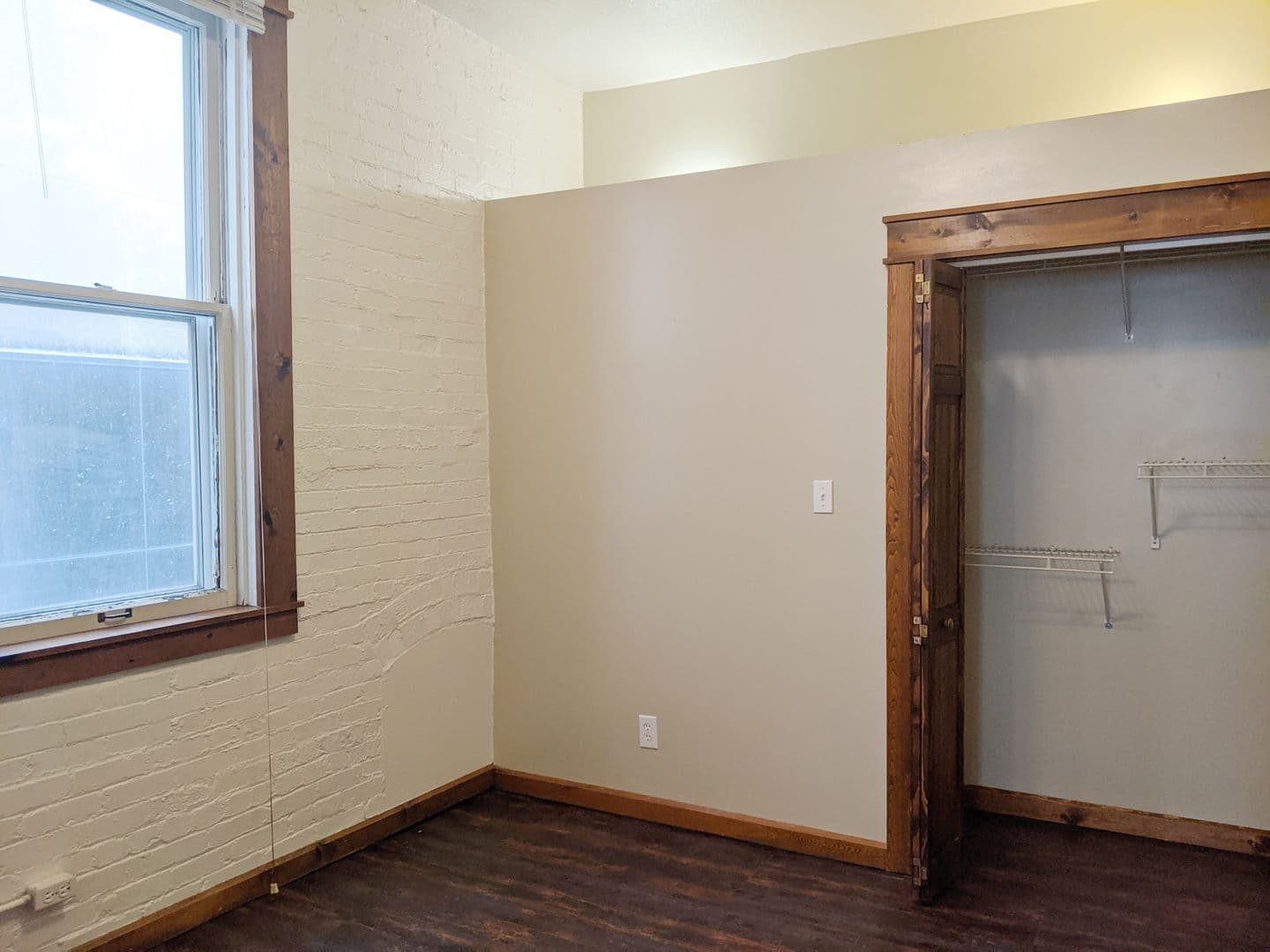 Bloomington Apartment: 112.5 S College Ave