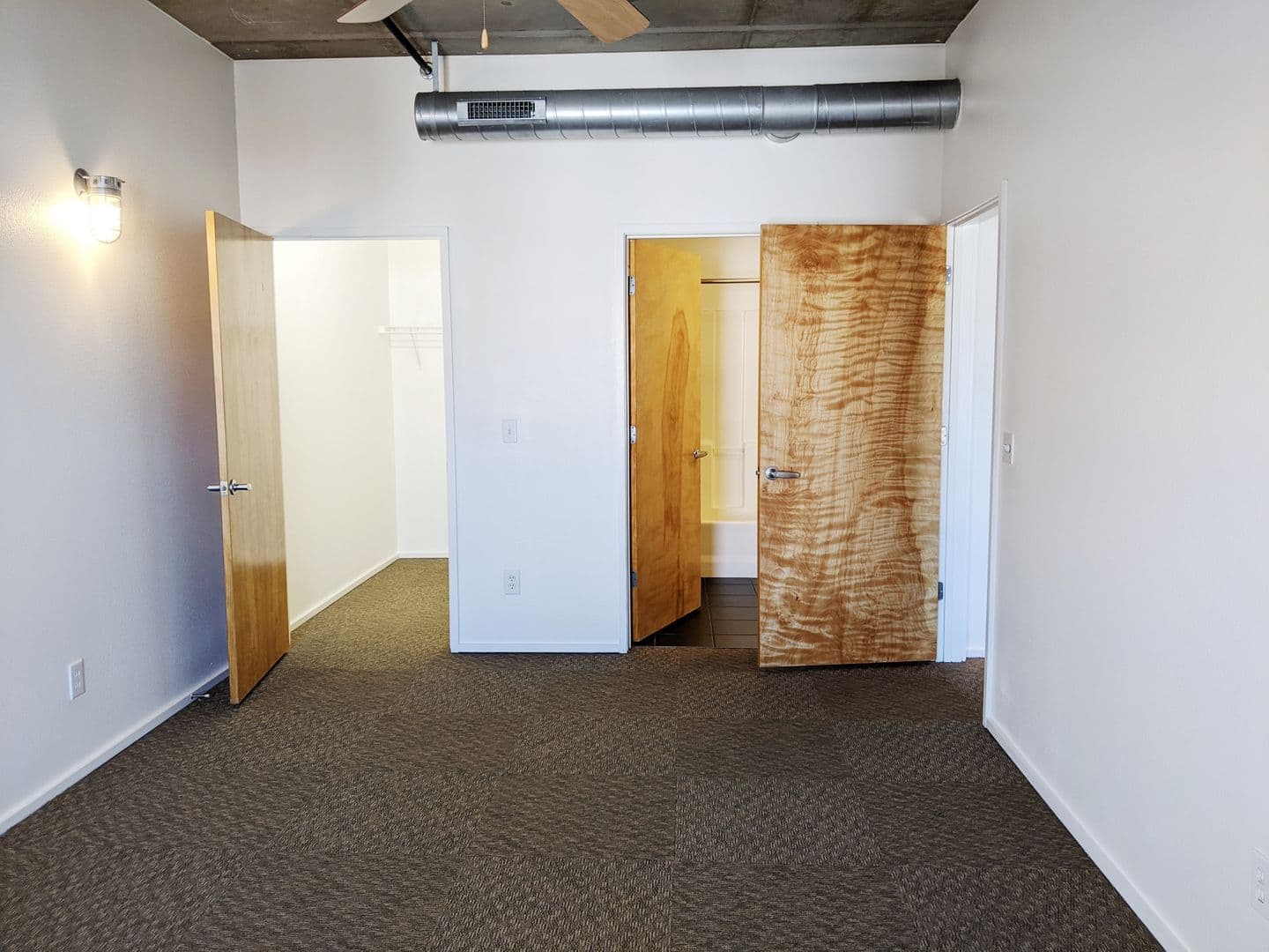 Bloomington Apartment: 212 N Morton St
