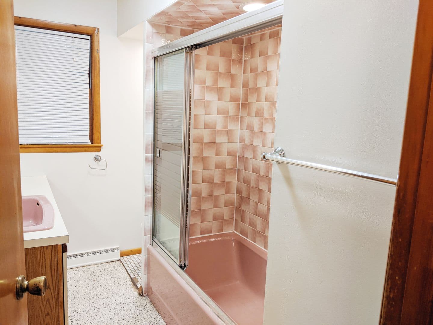 Bloomington Apartment: 208 S Hillsdale Dr