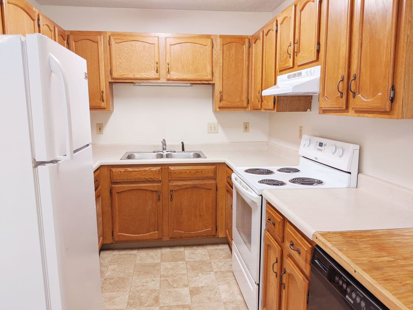 Bloomington Apartment: 719-721 W 15th St