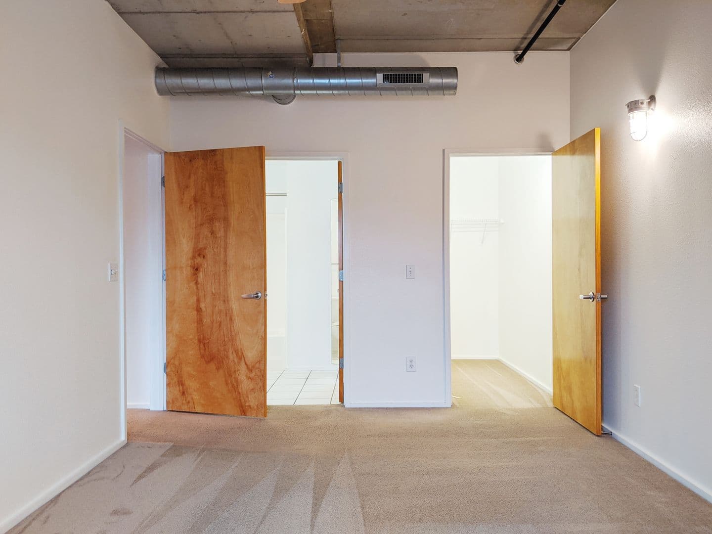 Bloomington Apartment: 212 N Morton St
