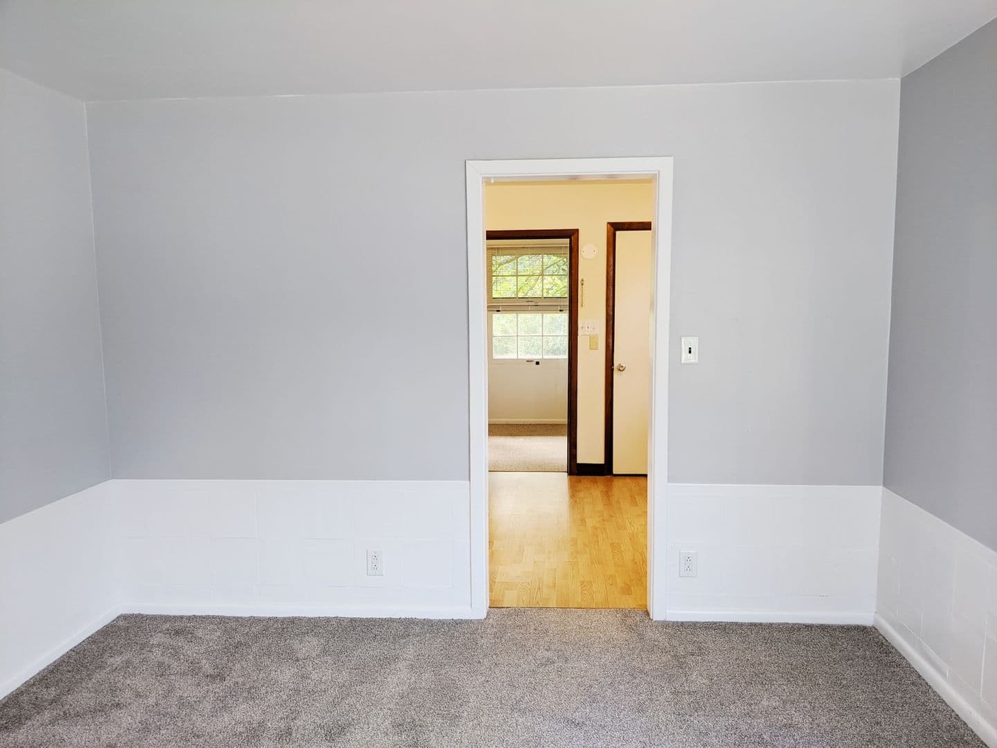 Bloomington Apartment: 127 S Clark St