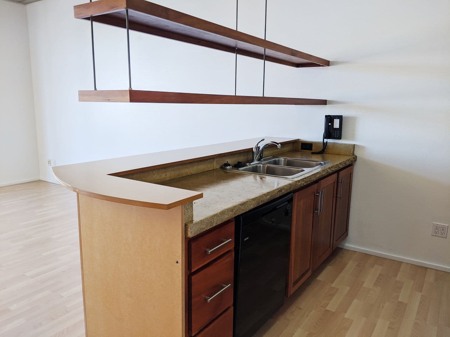 Bloomington Apartment: 212 N Morton St