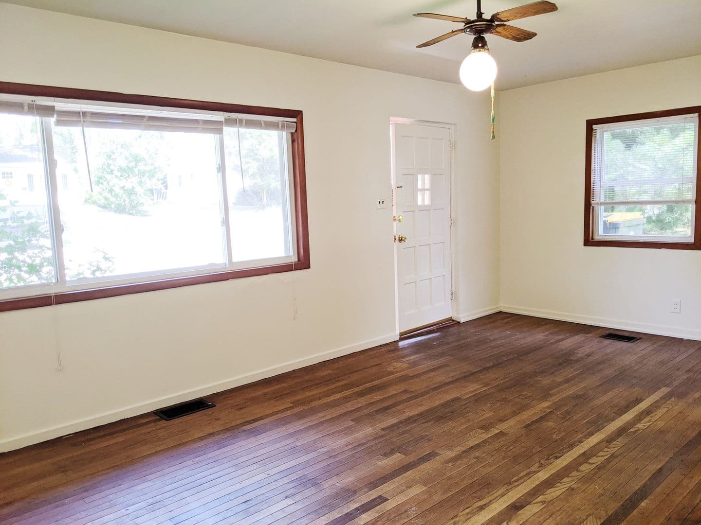 Bloomington Apartment: 116 N Roosevelt Street