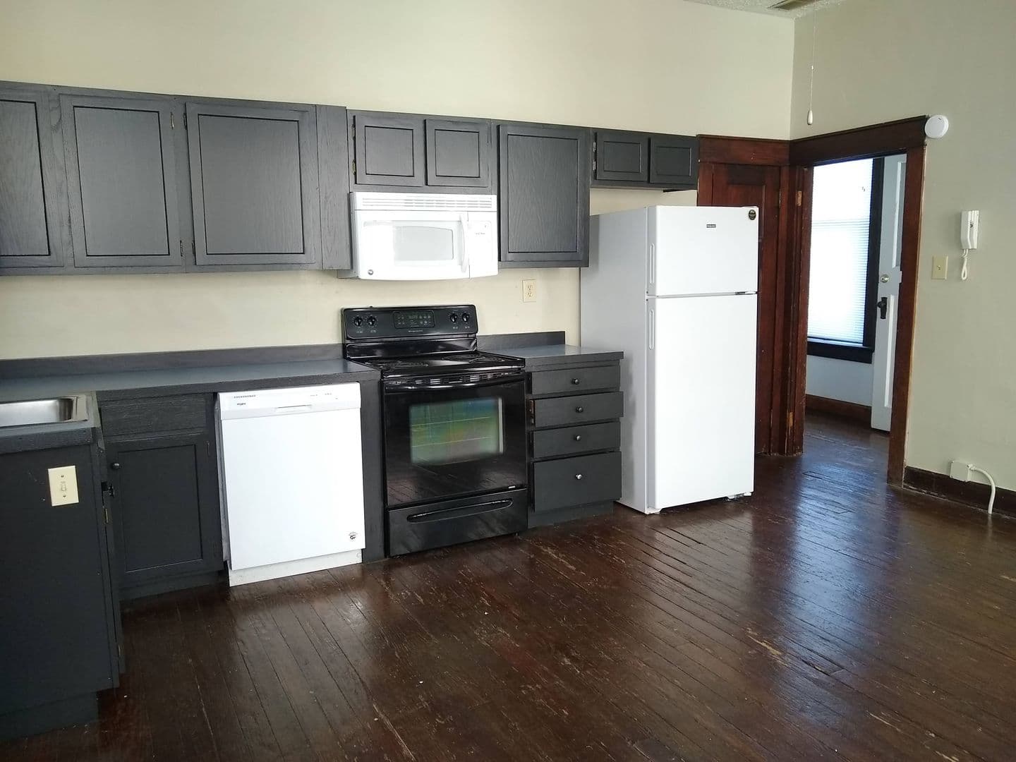 Bloomington Apartment: 112.5 S College Ave