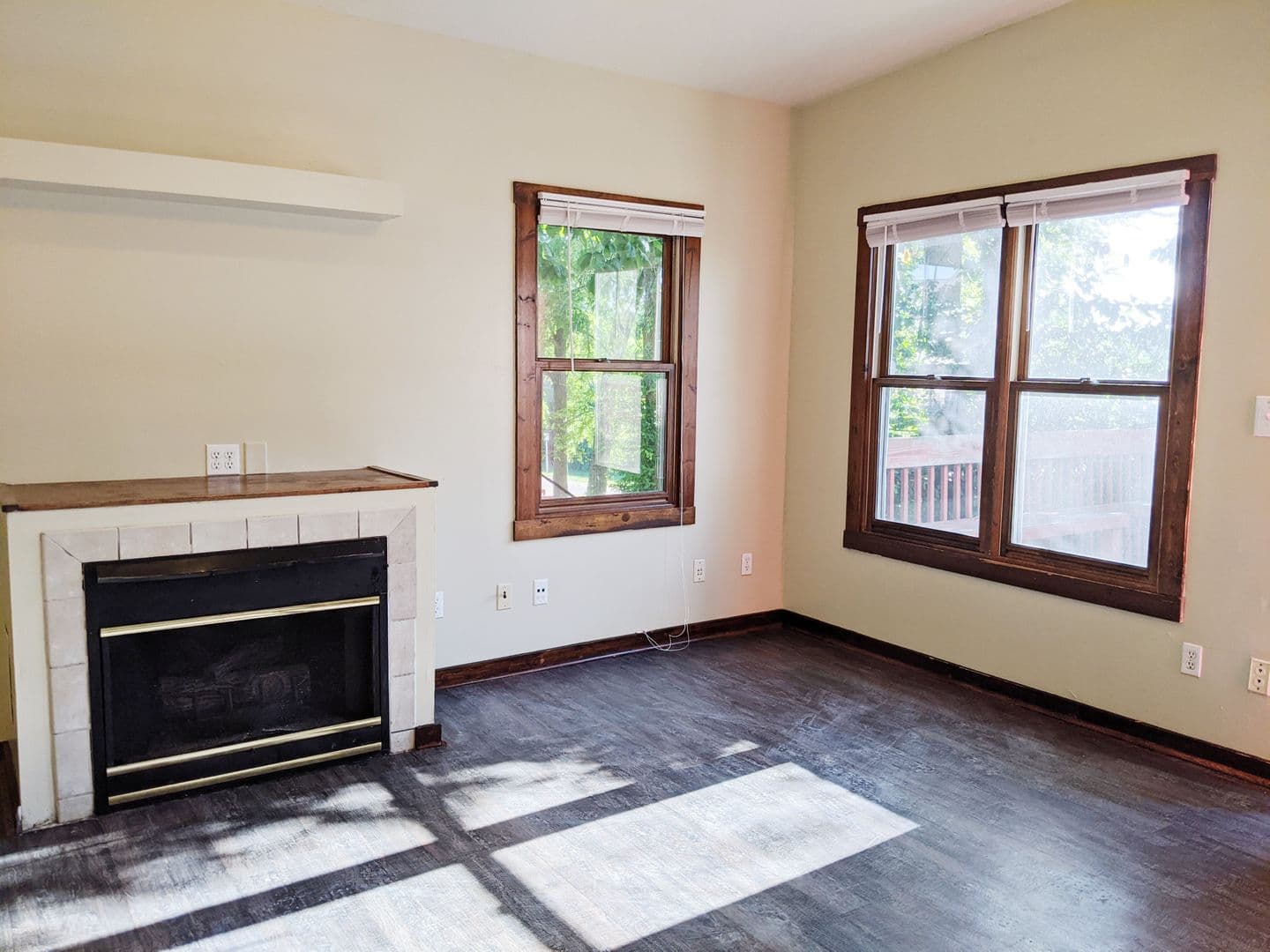 Bloomington Apartment: 405 - 421 E 20th St