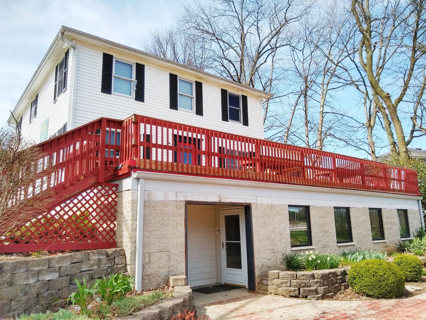 Bloomington Apartment: 405 - 421 E 20th St