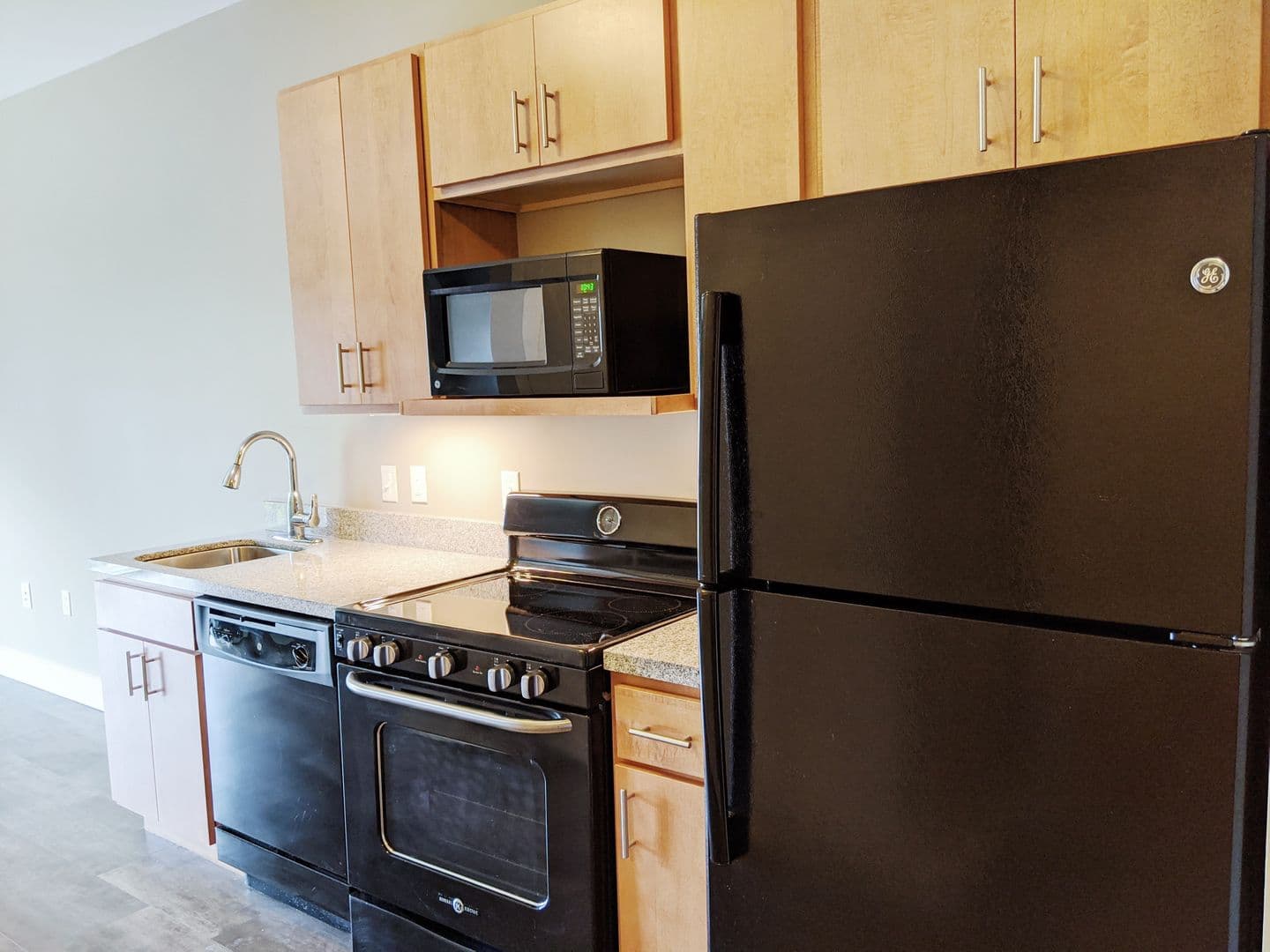 Bloomington Apartment: 526 N Morton St