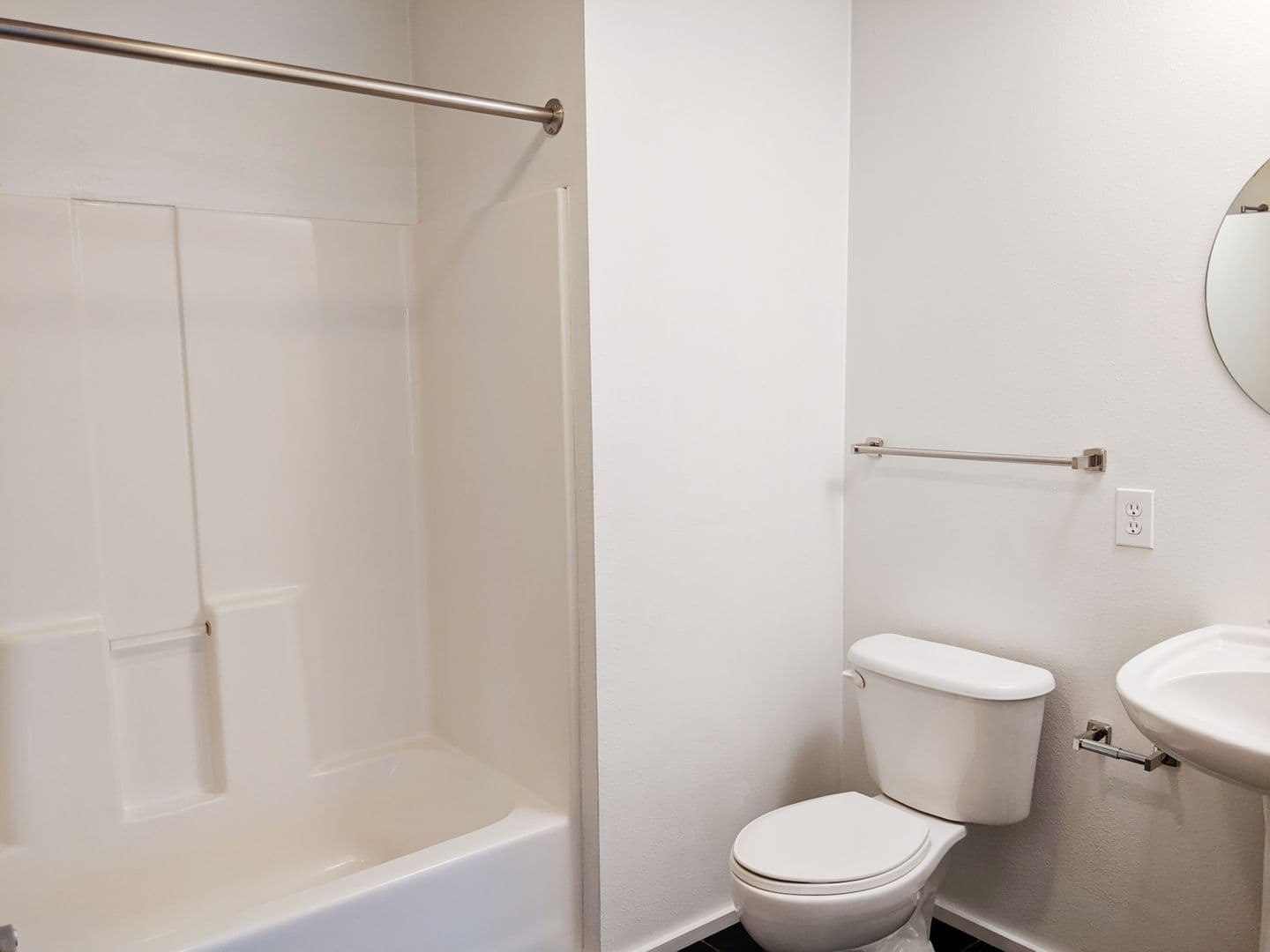 Bloomington Apartment: 212 N Morton St