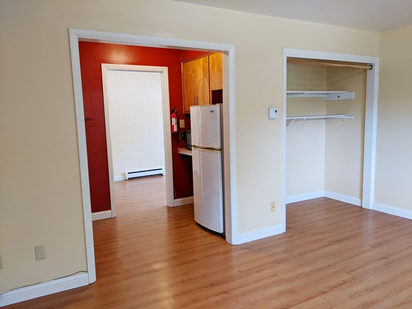 Bloomington Apartment: 508 E Cottage Grove Ave